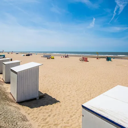 Apartment With Ocean View Middelkerke