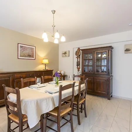 With Ocean View Apartment Middelkerke