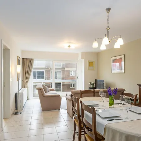 With Ocean View Apartment Middelkerke